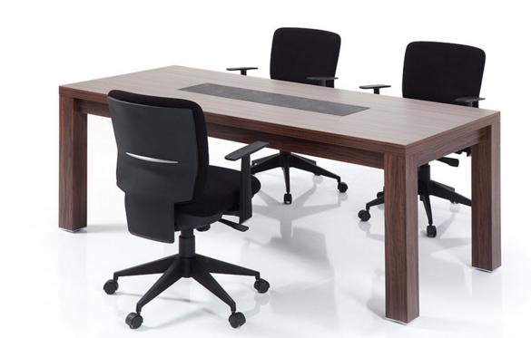 MT 06 Toplantı Masası